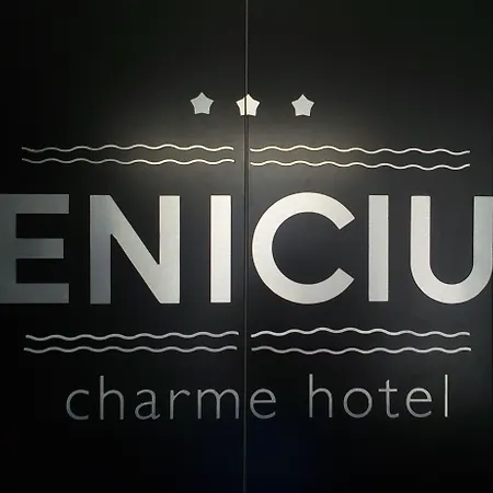 מלון Fenicius Charme 3*